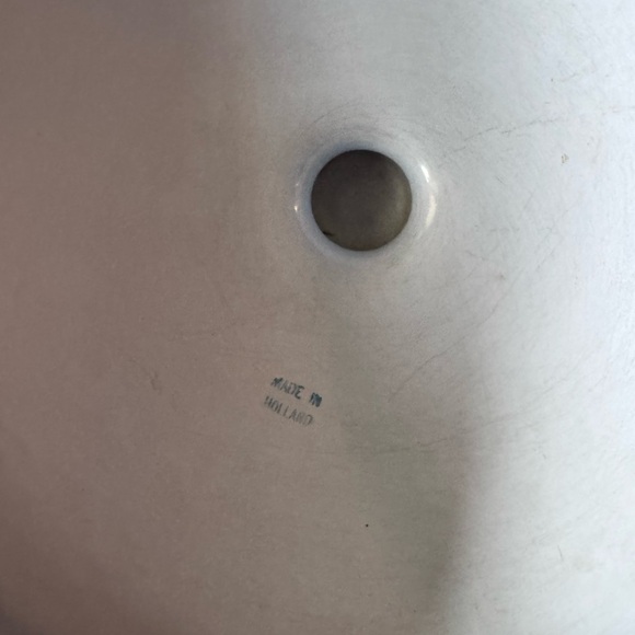 Vintage enamelware Made in holland. Blue flower plus lid - Picture 6 of 6